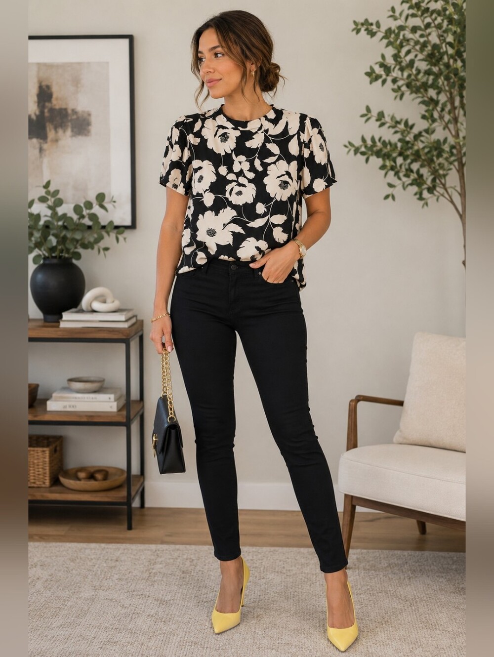 Halston Black and Off White Floral Women's Top Size Medium (M) NWT